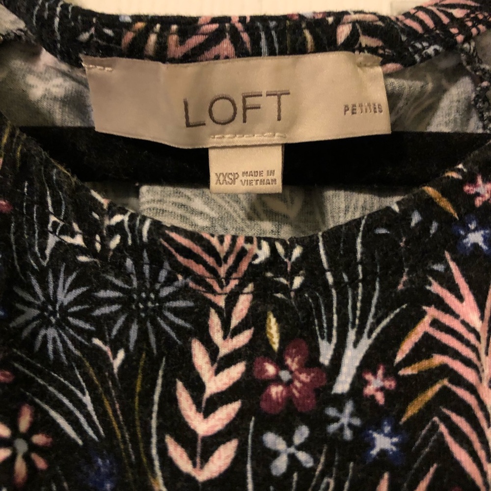 Loft Dress xxsp - Picture 3 of 3